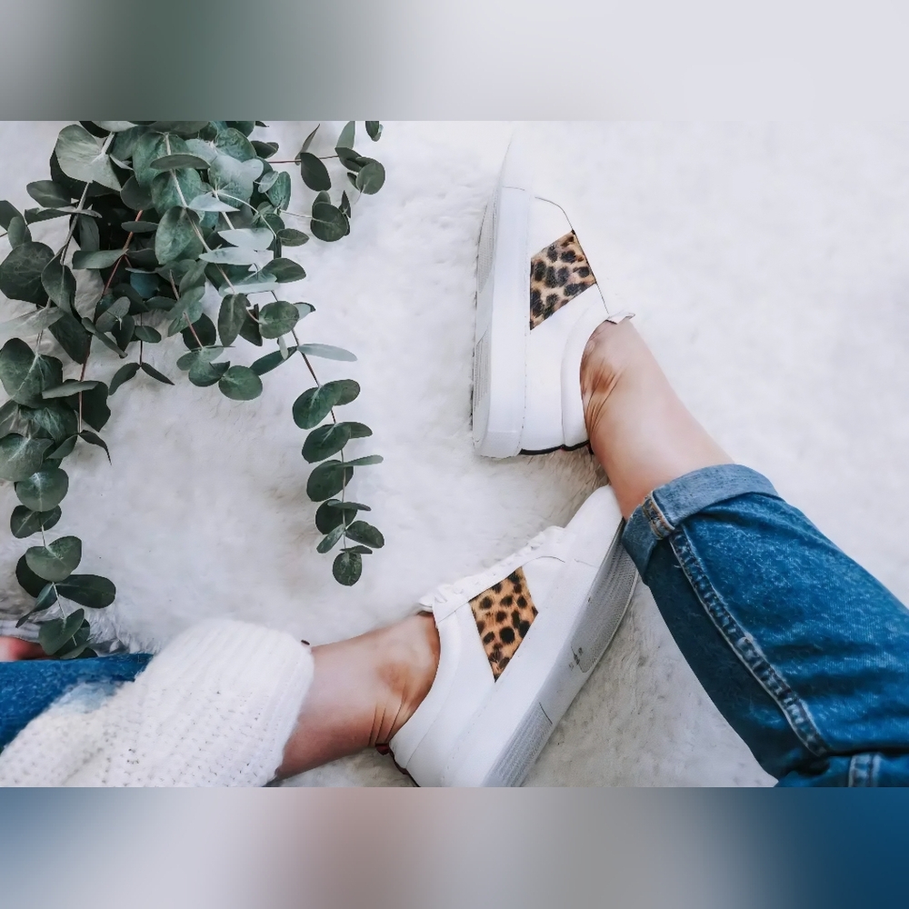 Boden‎ Classic Leopard Trainers 8